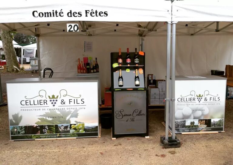 Le stand Champagne Cellier & Fils sur une foire